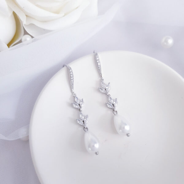 Chanel-Pearl-Drop-Bridal-Earrings-Silver.jpg