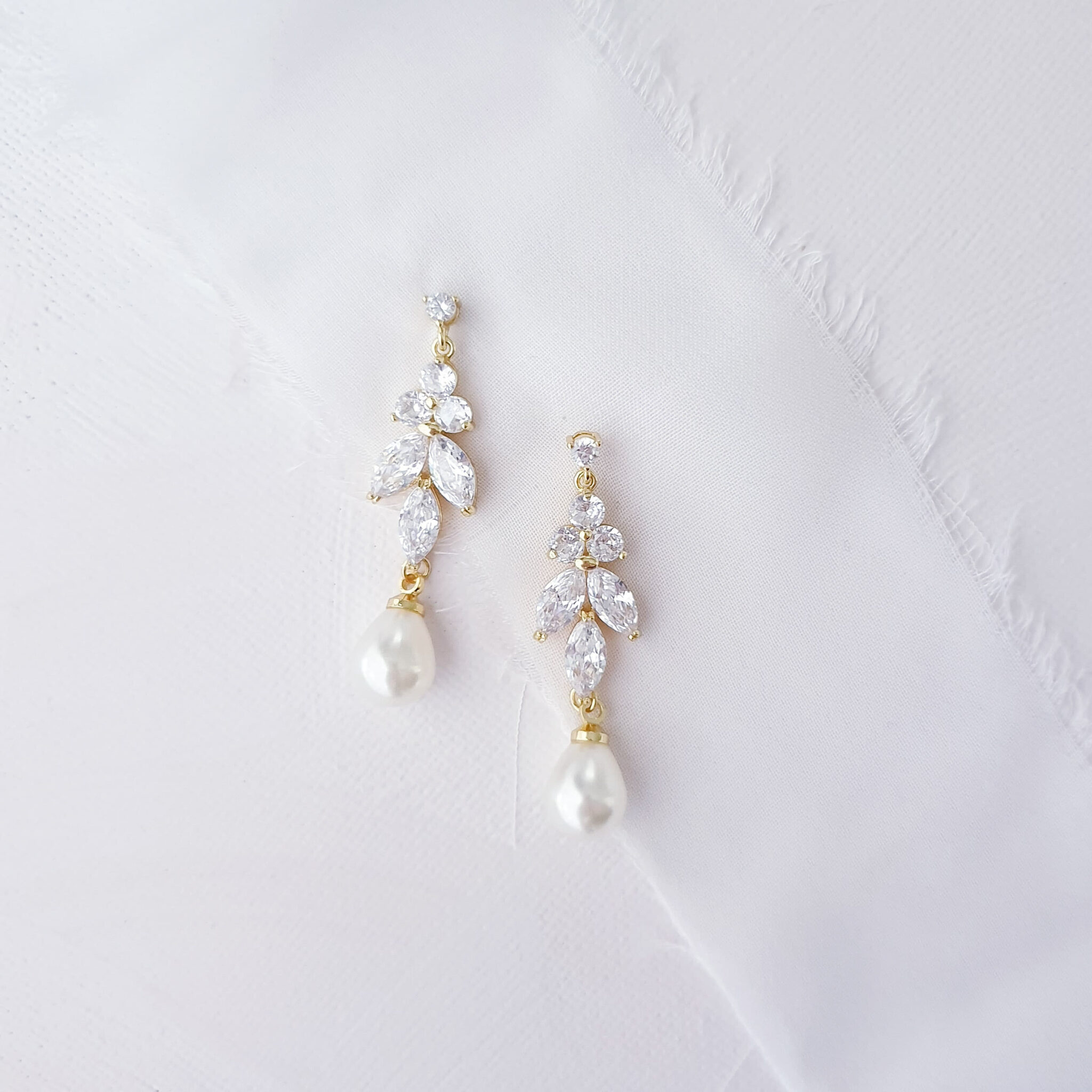 Gold Harlow Pearl Drop Earring - Little White Couture