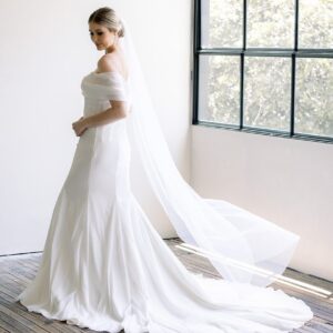 Floor Length Tulle Wedding Veil