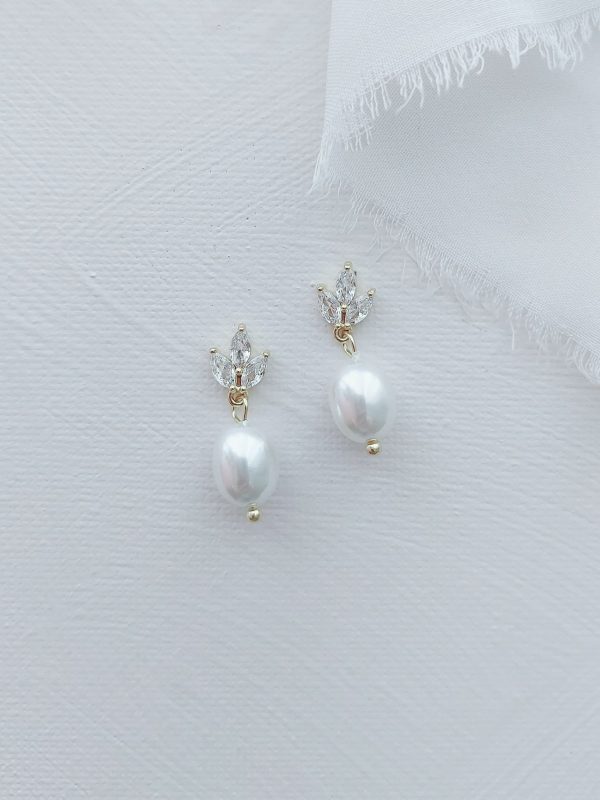Gold Kari Pearl Bridesmaid Earrings
